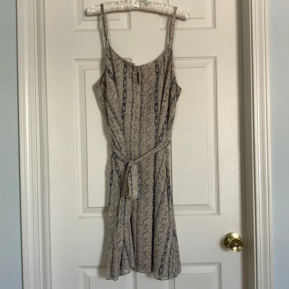 OXMO Snake print dress with adjustable straps and tie belt XL